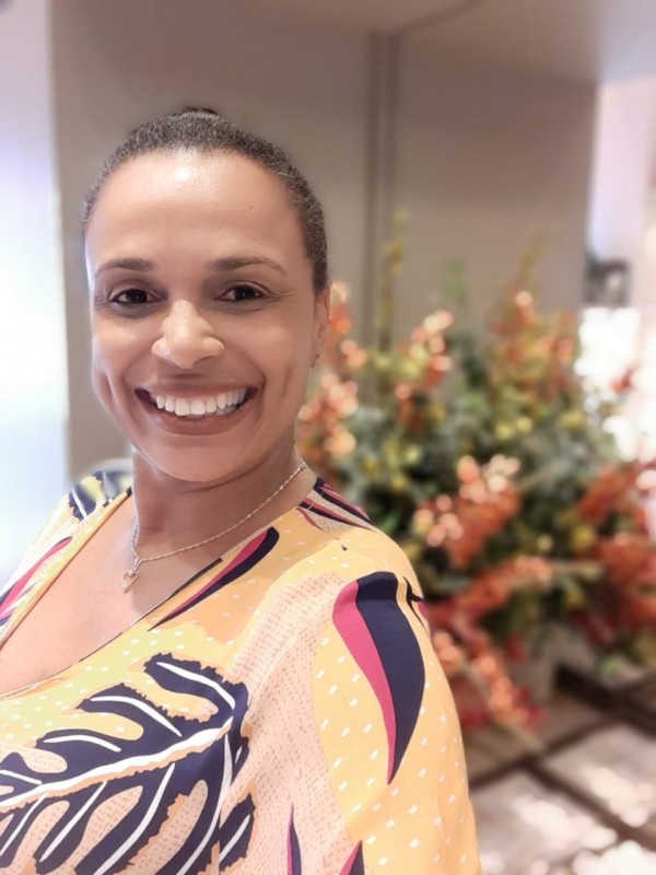 Cerimonialista Ana Cláudia Ribeiro